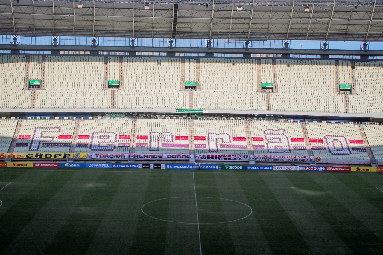 Arena Castelão recebe pela 1ª vez jogo exclusivo com público feminino -  Governo do Estado do Ceará